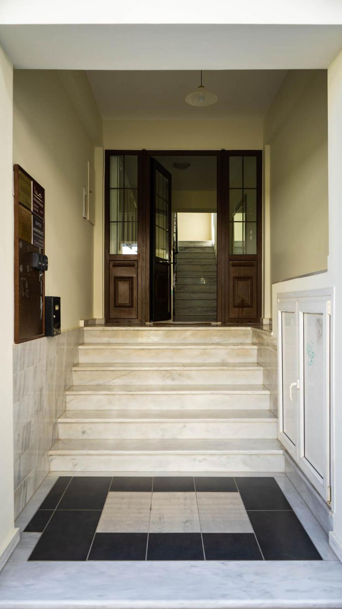 Oriente Suite Apartment Kalambaka Esterno foto